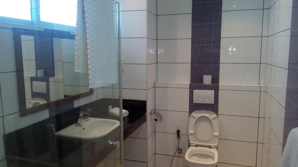 Bamburi Beach Studio Apartment B41 Exterior photo