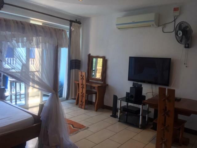 Bamburi Beach Studio Apartment B41 Exterior photo